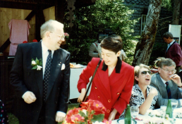 Hochzeitstafel beim Postillion in Altaussee mit Trauzeugin Barbara Frischmuth