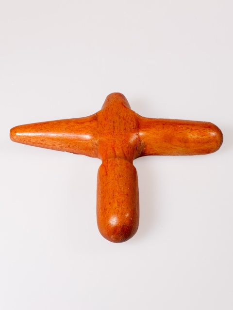 Massagekreuz aus Holz