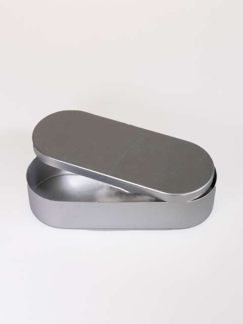 Nadeldose, Aluminium, ca. 13cm, länglich oval