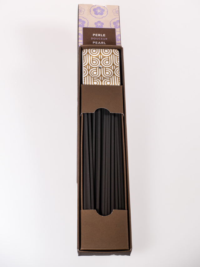 Shinju Perle Süße , 40 Stk. japanische Räucherstäbchen mit Halter
