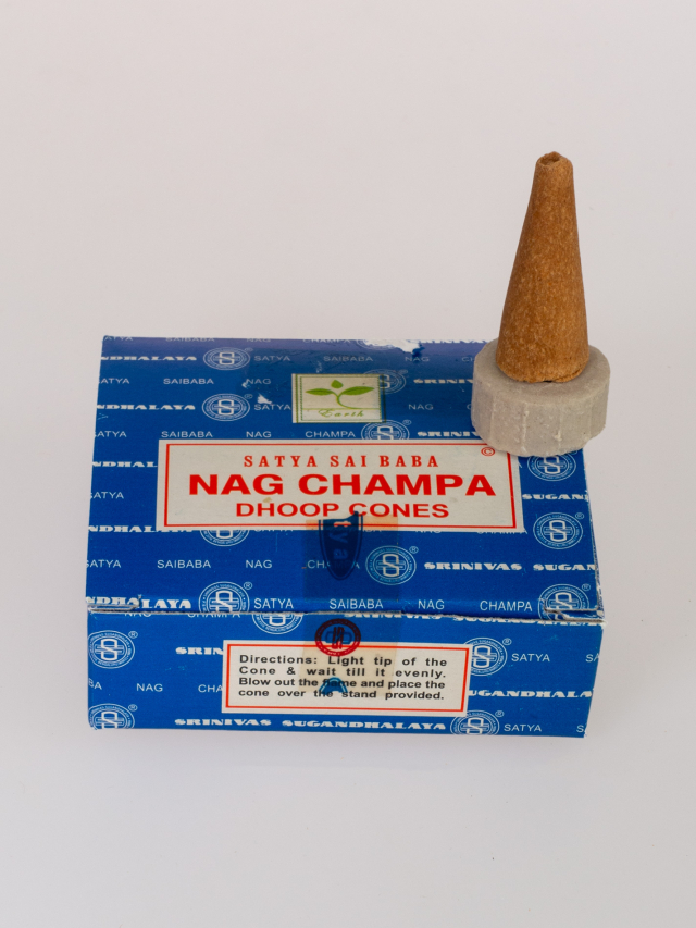 Nag Champa Sai Baba Räucherkegel 12 Stück