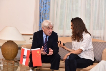 Kubin beim Interview
